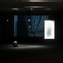 „Albergo diffuso“ des Kunstvereins Ingolstadt beginnt mit „Listening across Time“ von Camilla Metelka in Theatergalerie