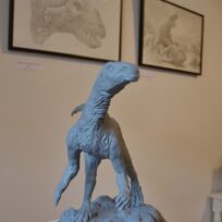Kirschblüten und Dinos von Ahart / Karlstetter in der Galerie Ahart in Eichstätt