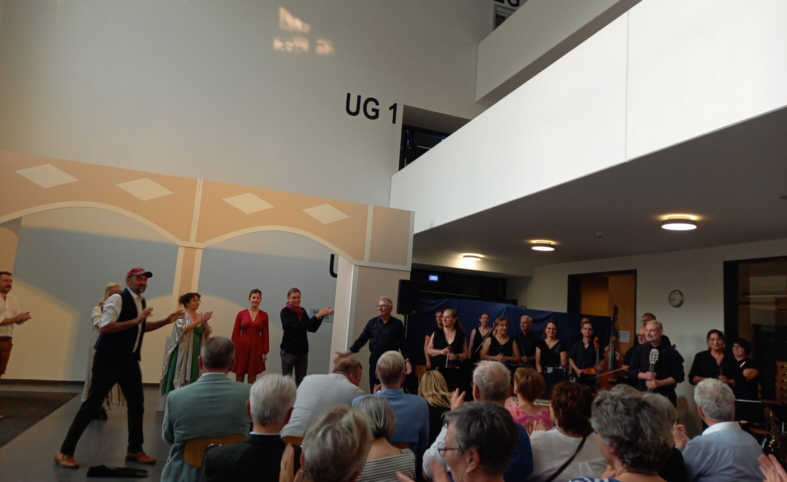 „Komödianten!!“ – ein szenisches Konzert von Walter Kiesbauer nach einer Simon-Mayr-Oper