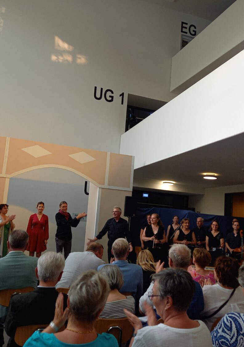 „Komödianten!!“ – ein szenisches Konzert von Walter Kiesbauer nach einer Simon-Mayr-Oper