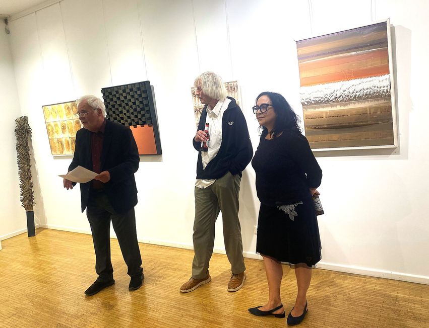 Wenn Fundstücke zu Kunst werden: Dieter Breitschwerdts Ausstellung „Aspekte der Vergänglichkeit“ in der Städtischen Galerie in Pfaffenhofen