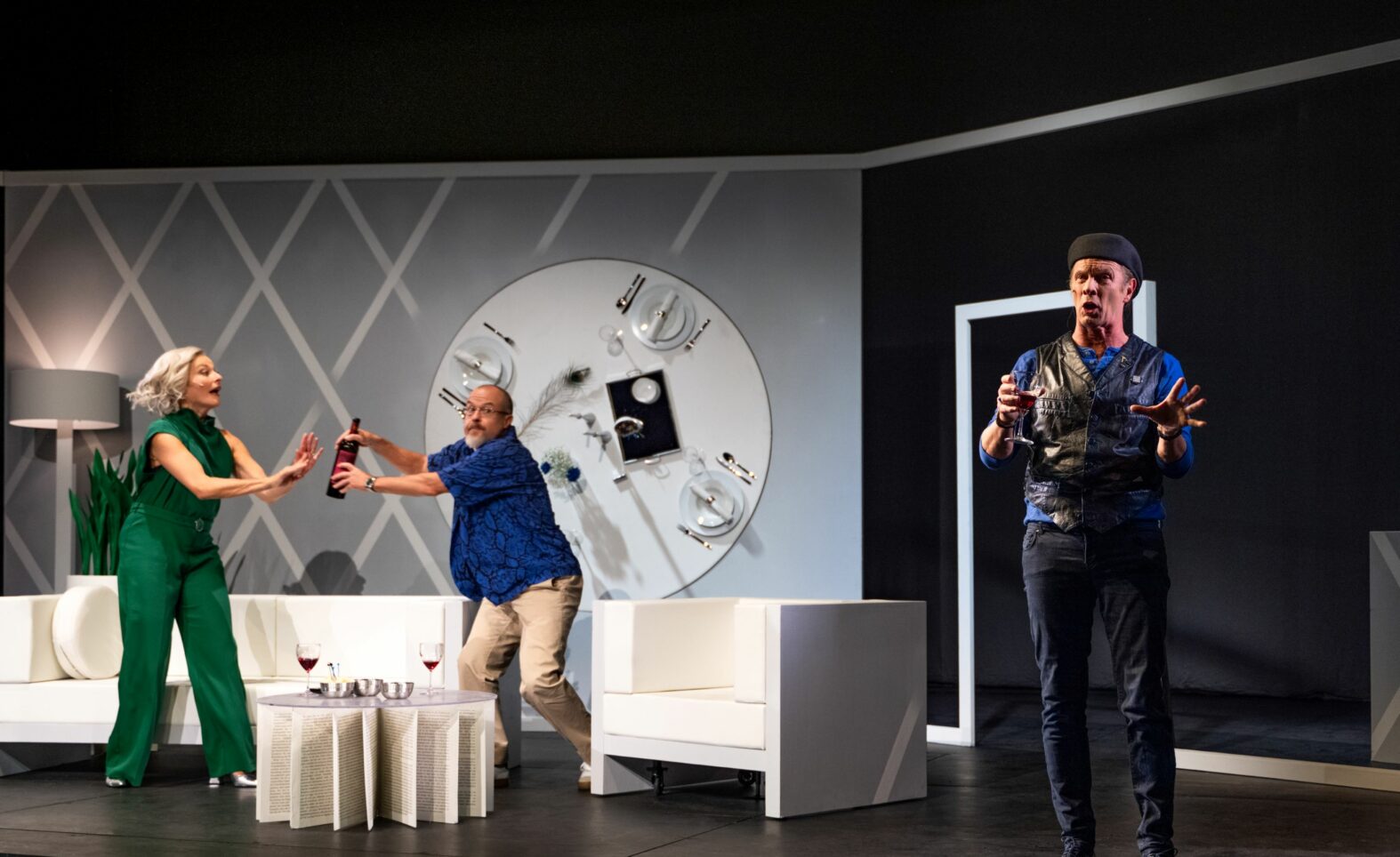 Vor der Premiere: „Das Abschiedsdinner“ im Theater am Glacis